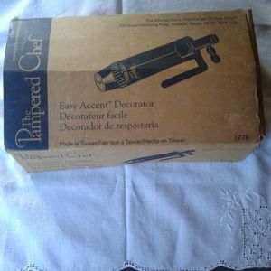 Pamper Chef icing kit